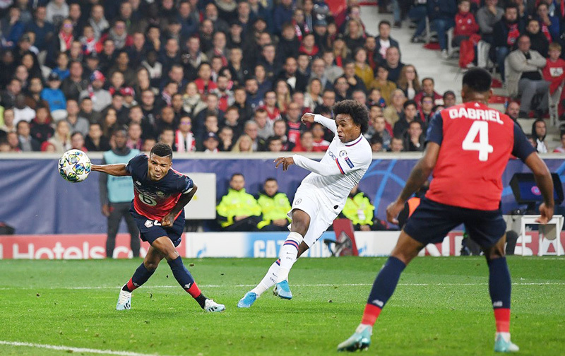 Willian lập đại công, Chelsea thắng nghẹt thở