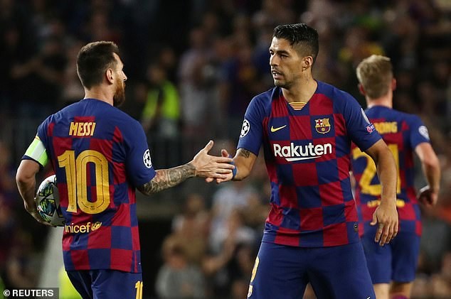 Messi trở lại, gây bão vì pha kiến tạo cho Suarez