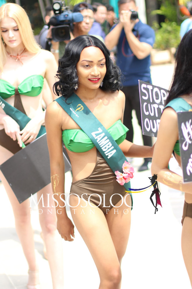 Đại diện Việt Nam nổi bật khi diện bikini bên dàn thí sinh Miss Earth 2019