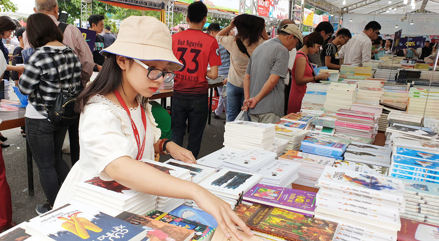 Tư duy ngắn thì không thể làm sách