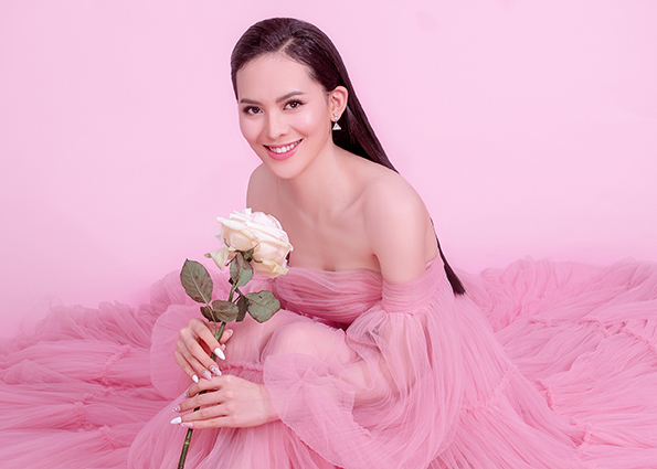 Người đẹp Việt thay đổi bất ngờ sau 2 năm kết hôn