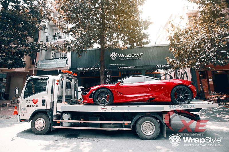 Trưởng đoàn Car Passion đổi siêu xe McLaren 720S