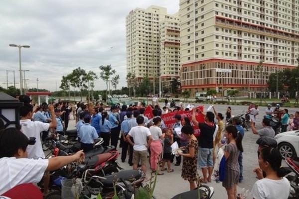 Ngân hàng bán phát mãi 27 căn hộ tại chung cư The Era Town