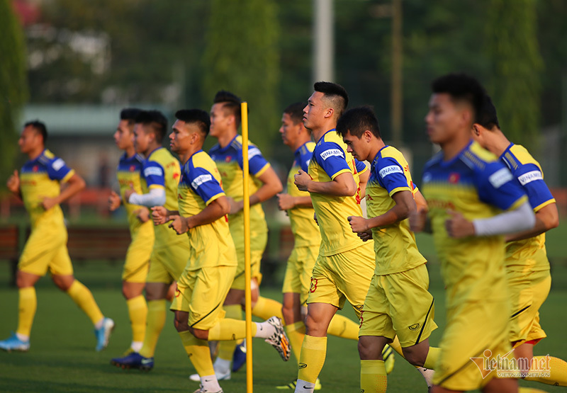 Sau đổi sân, Indonesia tiếp tục thay đổi giờ trận gặp Việt Nam