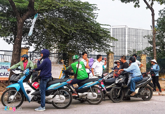 Vé chợ đen trận Việt Nam gặp Malaysia tăng gấp 4 lần