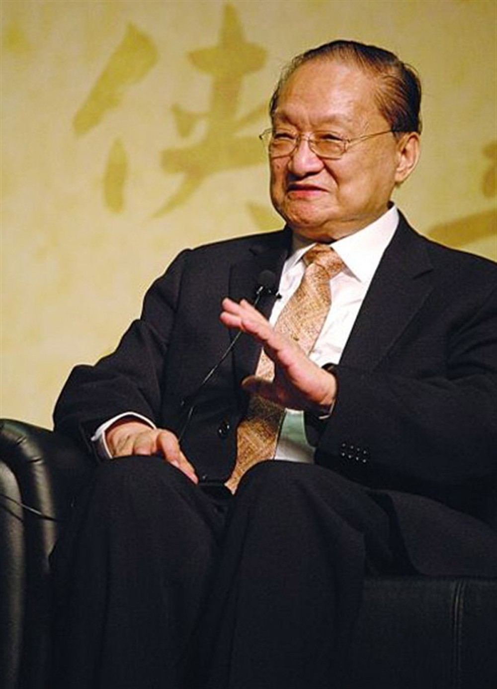 Biệt thự của 'đại hiệp' Kim Dung được rao bán với giá 220 tỷ đồng