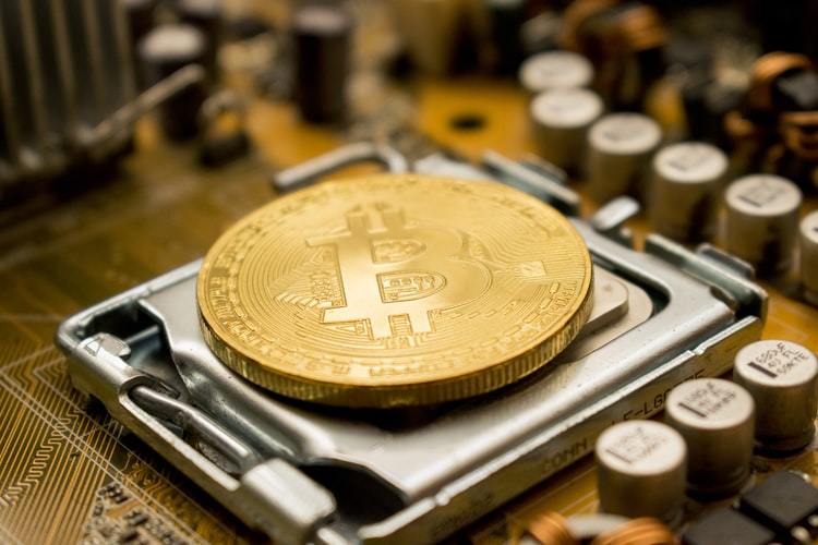 Bitcoin chao đảo giữa các quan điểm bất đồng