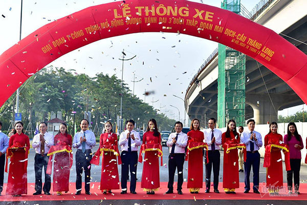 Hà Nội thông xe đường vành đai 3.000 tỷ đoạn Mai Dịch - cầu Thăng Long