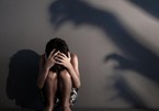 Gã chú ở Cần Thơ cầm dao đe dọa hiếp dâm bé gái 10 tuổi