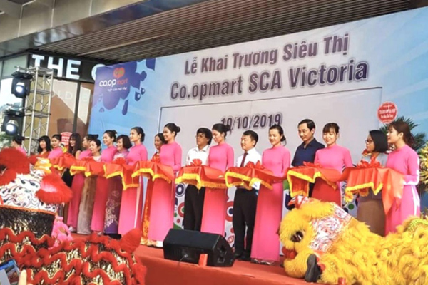 3 siêu thị Auchan thay ‘áo mới Co.opmart’, tấn công thị trường Hà Nội