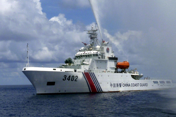 Toan tính tàu hải cảnh Trung Quốc: Cố ý để bị nhận diện trên Biển Đông