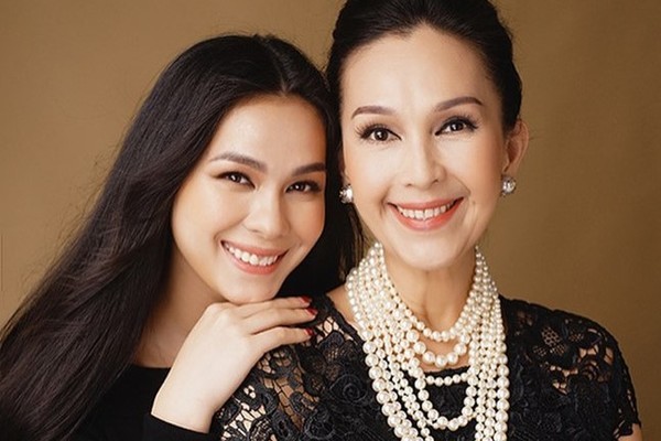 Những cặp chị em là con của diễn viên, ca sĩ nổi tiếng