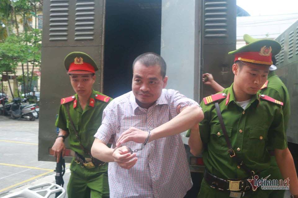 Con của nguyên Bí thư Triệu Tài Vinh được nhờ nâng điểm như thế nào?