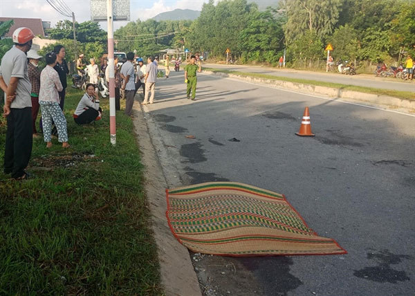 Five die in traffic accidents in Quang Tri, Quang Ngai