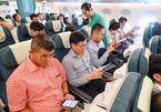 Vietnam Airlines pilots free wifi service for 30 minutes