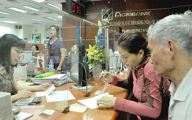 VN banks expose their cross ownership through massive bond issuances