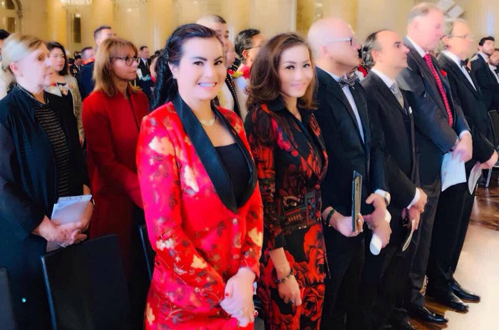 Hoa hậu Quý bà Kim Hồng đến Áo gây quỹ từ thiện