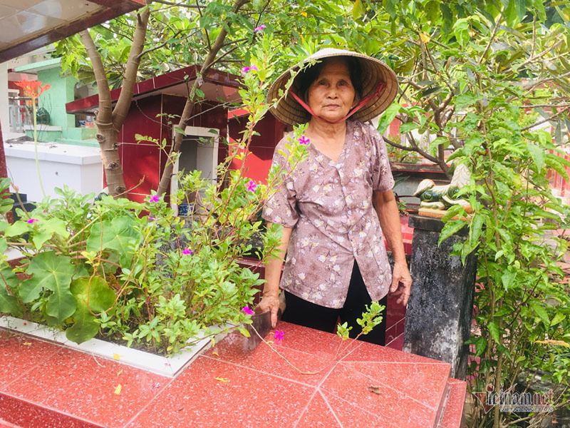 Cụ bà 50 năm sống ở nghĩa trang Sài Gòn, chứng kiến nhiều cảnh lạ