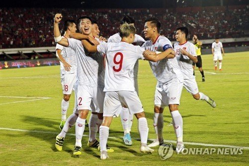 Báo Hàn: Tuyển Việt Nam phá dớp Indonesia, giấc mơ World Cup lên cao