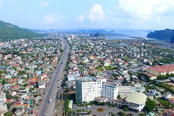 Cẩm Phả nhắm đích thành phố công nghiệp - dịch vụ bền vững