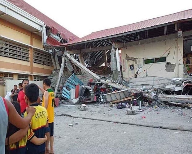 Strong earthquake hits southern Philippines