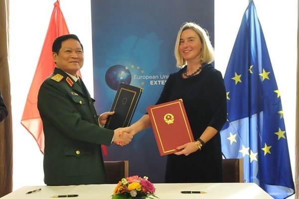 Vietnam, EU sign Framework Participation Agreement