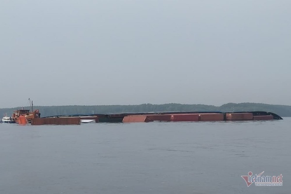 Phút sinh tử của 17 thuyền viên trên tàu 8.000 tấn bị chìm ở Cần Giờ