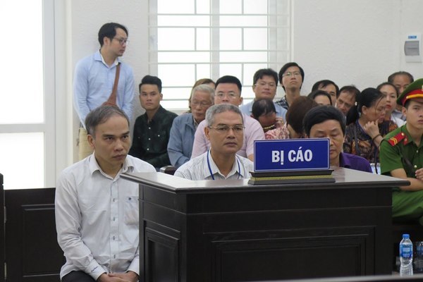 Cựu Phó cục trưởng lợi dụng chức quyền, thu tiền tỷ trái quy định