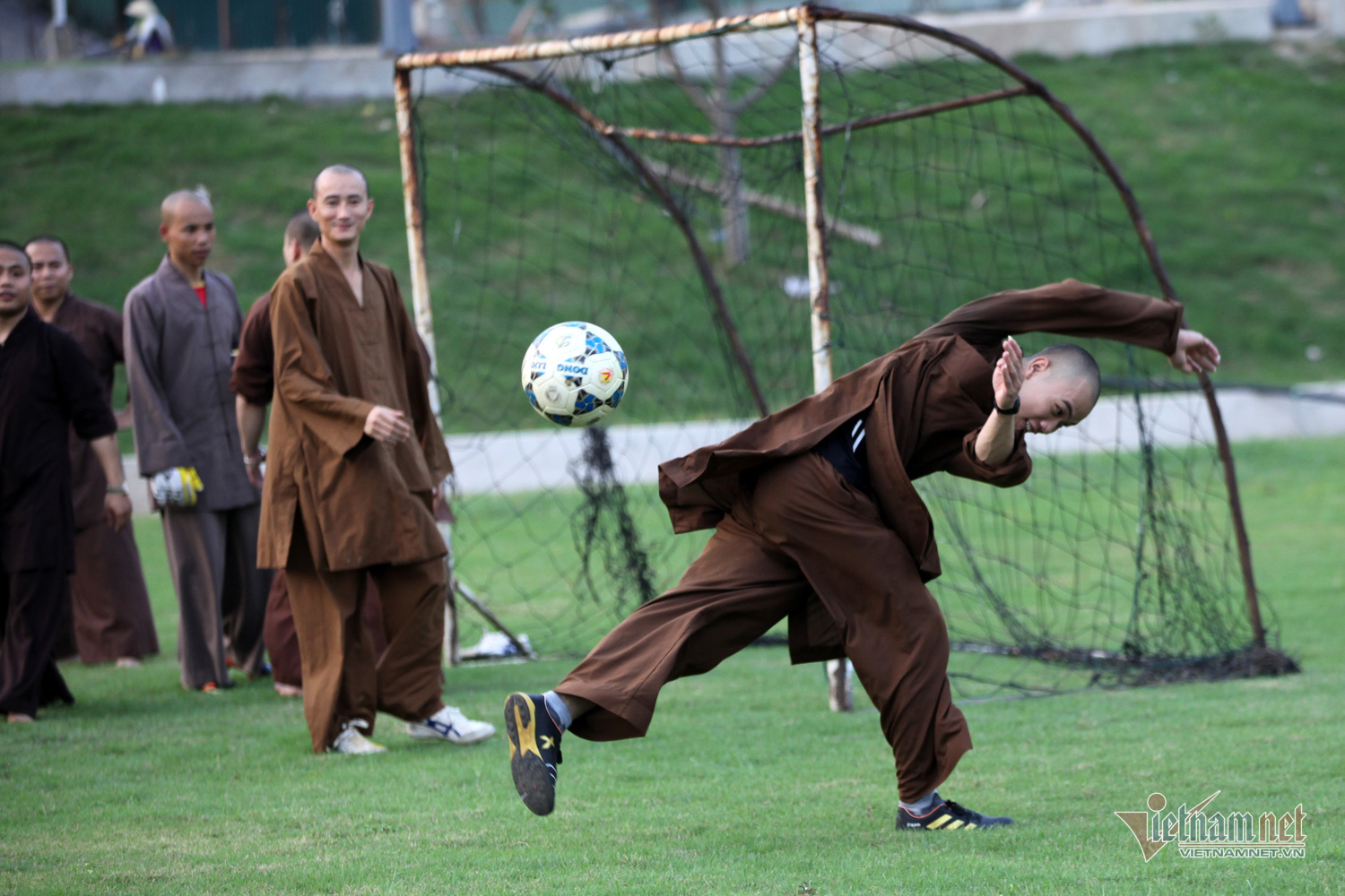 Nhận định, soi kèo Sportivo Luqueno vs 2 de Mayo, 0h30 ngày 13/9: Khó có lần thứ tư