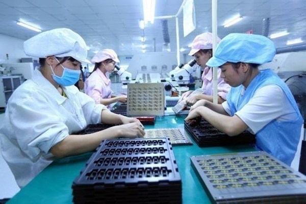 Vietnam shortens gender gap in politics, economy