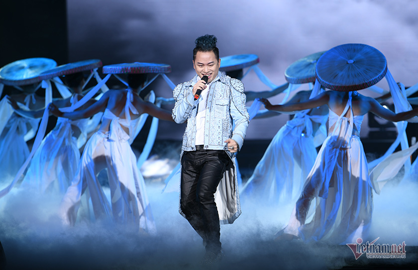 Thanh Lam, Tùng Dương 'đốn tim' khán giả trong concert 'Mây và em'