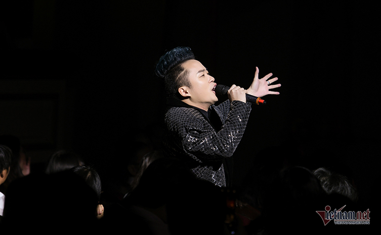 Thanh Lam, Tùng Dương 'đốn tim' khán giả trong concert 'Mây và em'