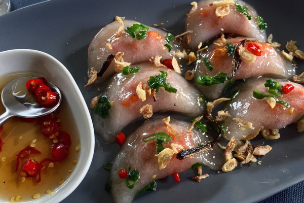 Vietnamese food: Tapioca dumplings