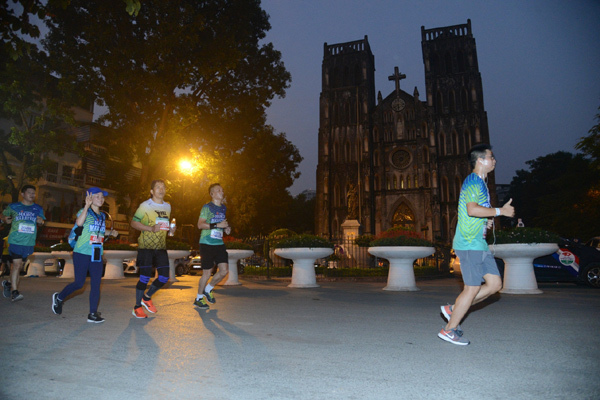 VPBank Hanoi Marathon 2019 - VĐV Việt Nam ghi dấu ở mọi cự ly