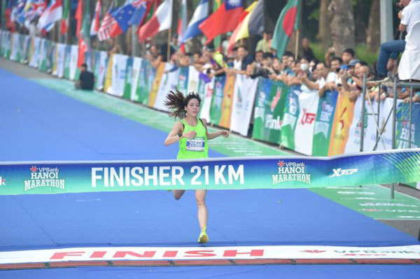 Chinese & Vietnamese runners win Hanoi Marathon – Heritage Race