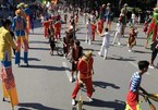 Circus performances brighten up Hanoi's pedestrian street