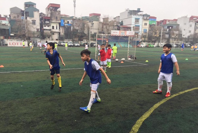 Vietnamese Education Ministry wants textbooks for physical education, but teachers say no