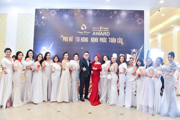 Hơn 500 nữ doanh nhân trong đêm hội Happy Women Leader Global Award 2019