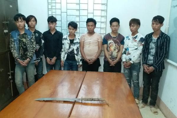 Nhóm cướp cầm dao, gậy chặn đường cướp tài sản ở Lào Cai