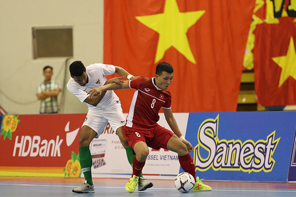 Tuyển futsal Việt Nam chiếm ưu thế, bảng A ngã ngũ sớm