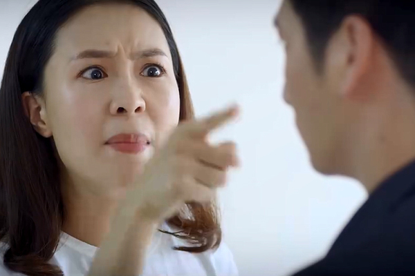 'Hoa hồng trên ngực trái', Khuê chỉ thẳng mặt tuyên chiến với Thái