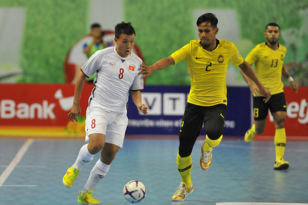 Tuyển futsal Việt Nam tranh vé chung kết với Thái Lan