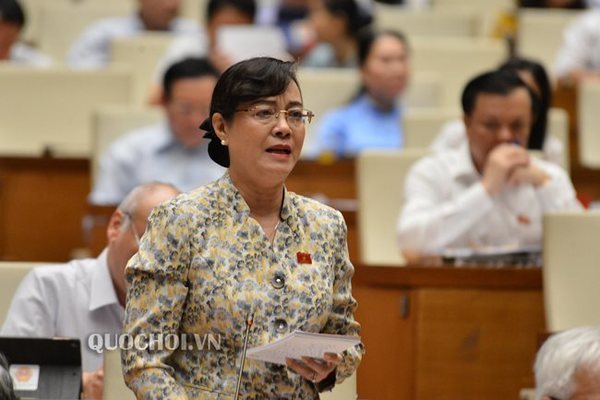 Vietnamese lawmakers air conflicting views on overtime cap