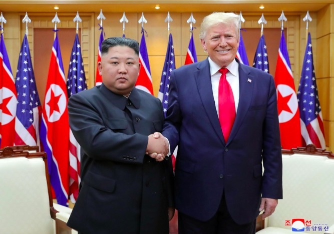 Ông Trump và Kim Jong Un có “quan hệ đặc biệt”
