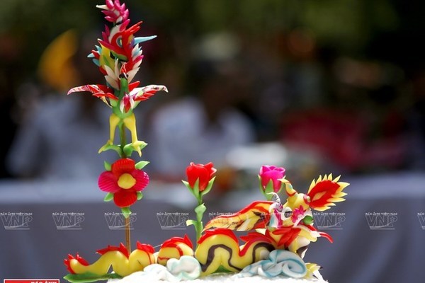 Toy figurine making in Xuan La village