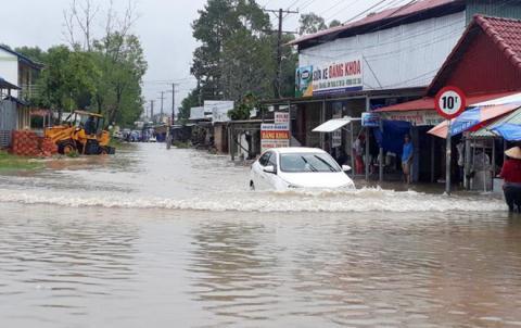 Phu Quoc authorities consider solutions to prevent floods