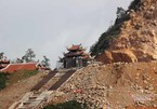 Hà Giang xẻ núi, dời trăm ngôi mộ để xây chùa sát cột cờ Lũng Cú