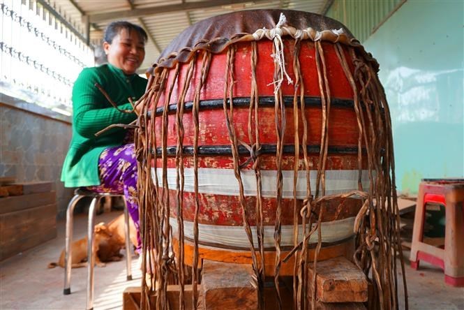 Binh An drum-making village