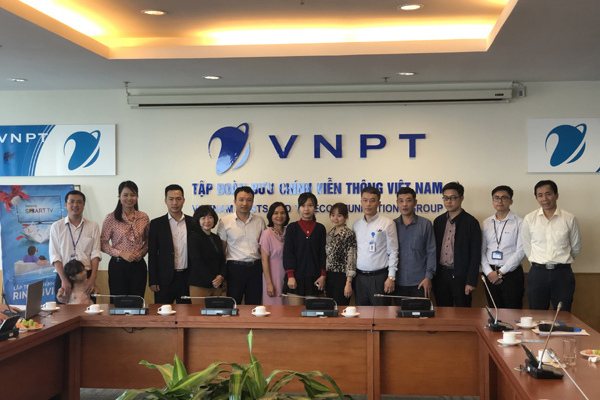 113 khách hàng VNPT trúng thưởng TV 43’’
