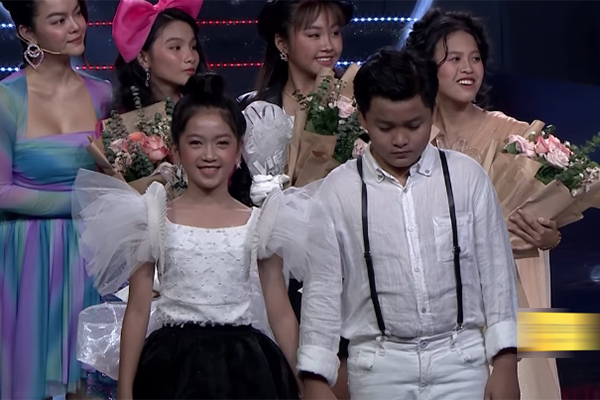 Cha quán quân The Voice Kids: Con tôi 11 tuổi nhưng có tinh thần thép